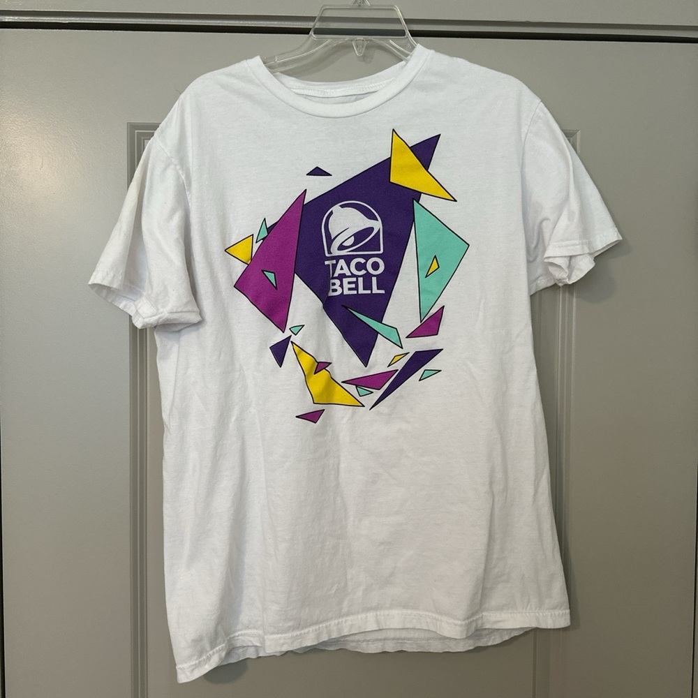 Vintage-style 90s logo tag bell shirt